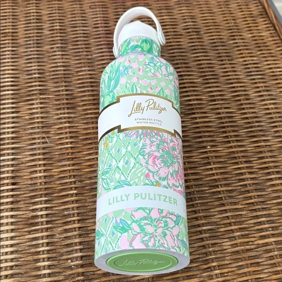 LILLY PULITZER Vibrant Lime Feeling Good Floral Water Bottle - Picture 4 of 5